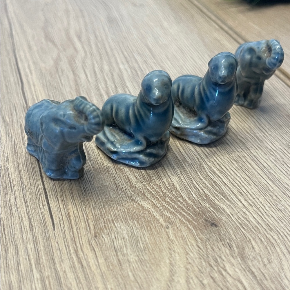 Vintage Wade Whimsies Figurine